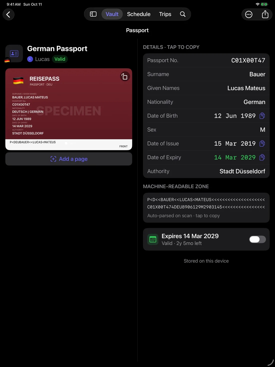 Kinfold — Details ready. In a tap. · iPad (en-GB)